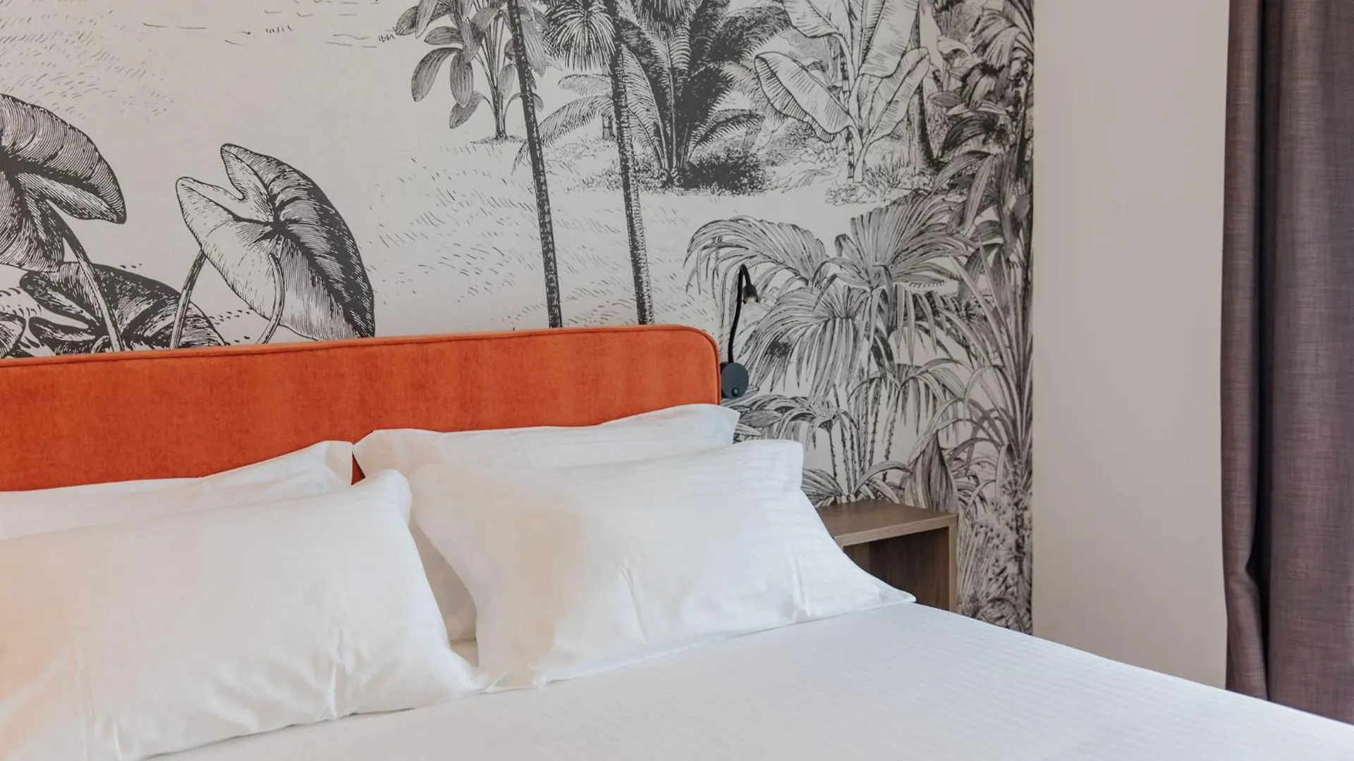 Ophelia Hotel Cazzago San Martino Italia