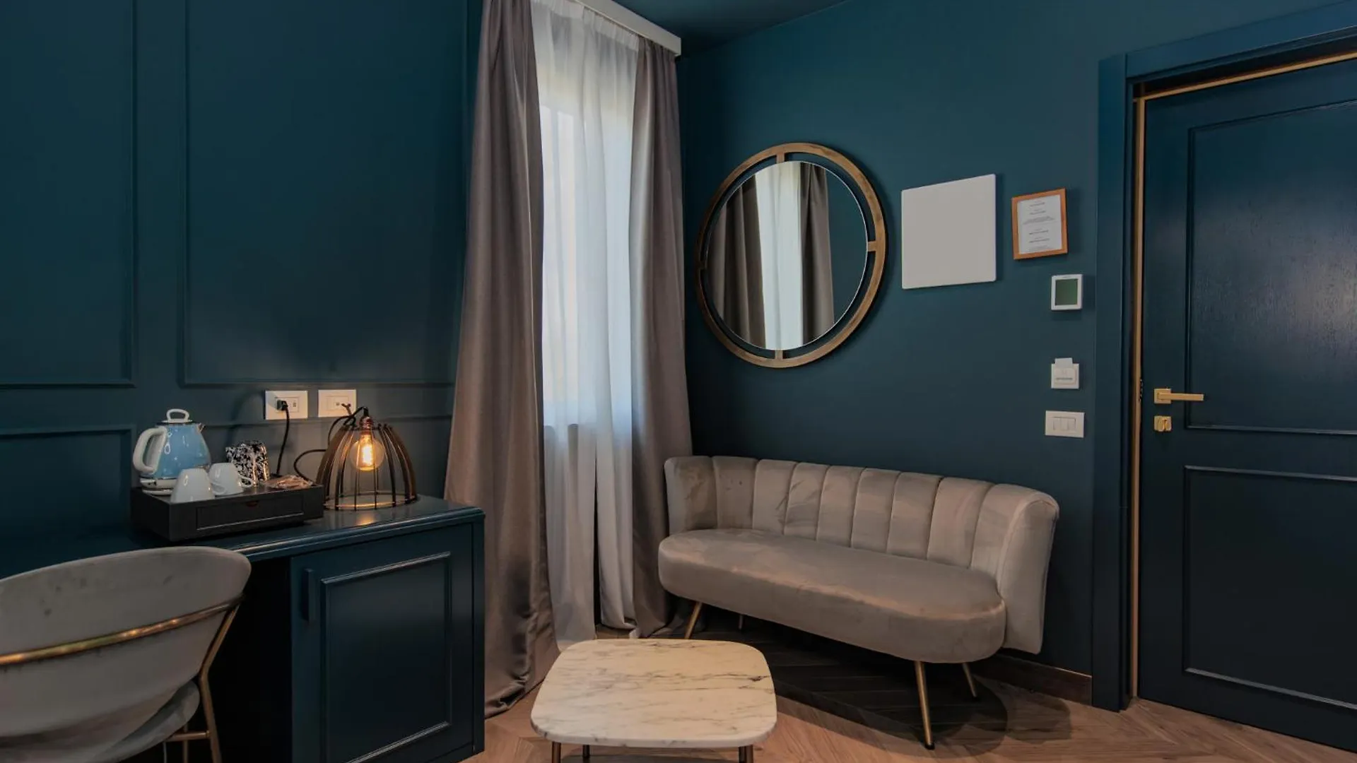 Ophelia Hotel Cazzago San Martino 4*,
